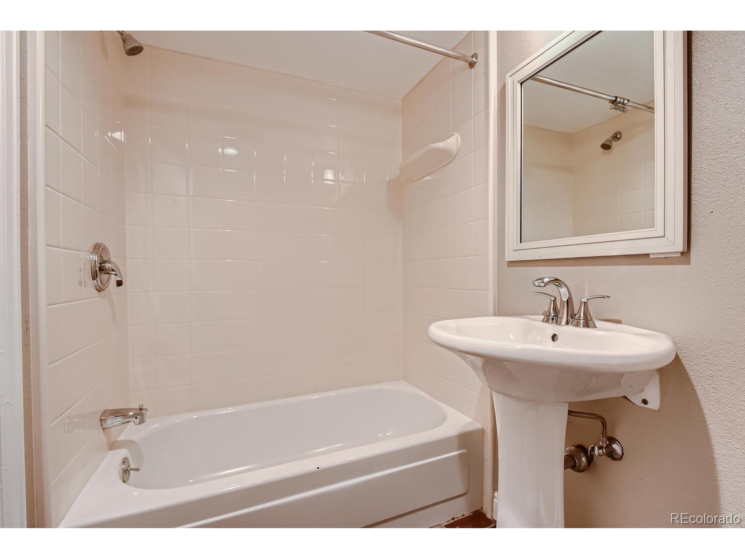 1175 Vine St Unit: 504