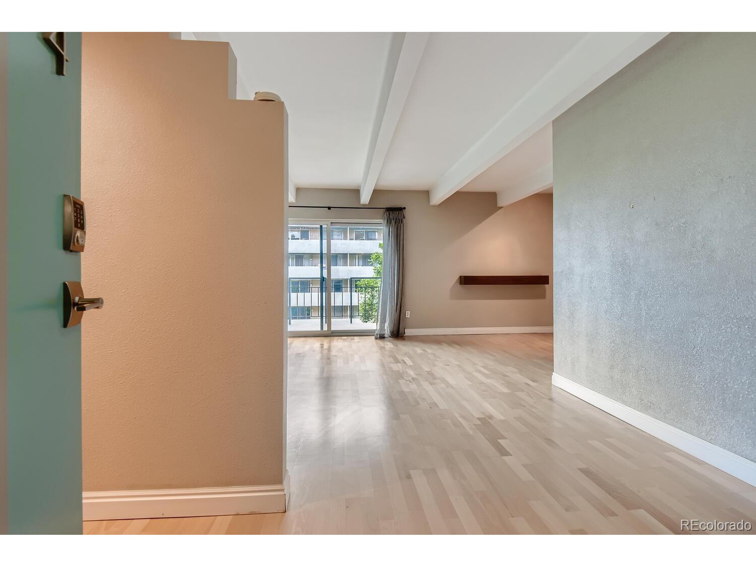 1175 Vine St Unit: 504