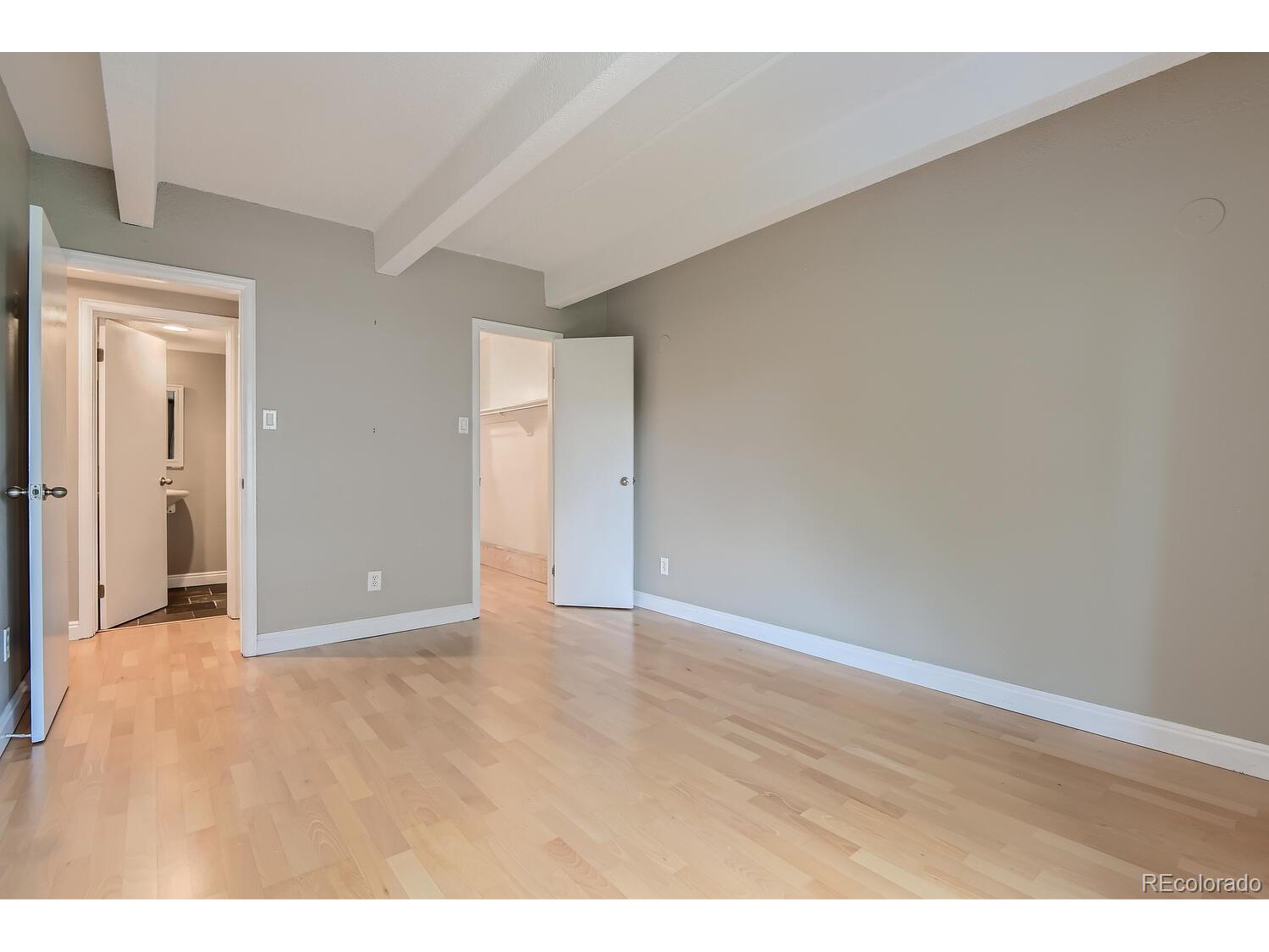 1175 Vine St Unit: 504