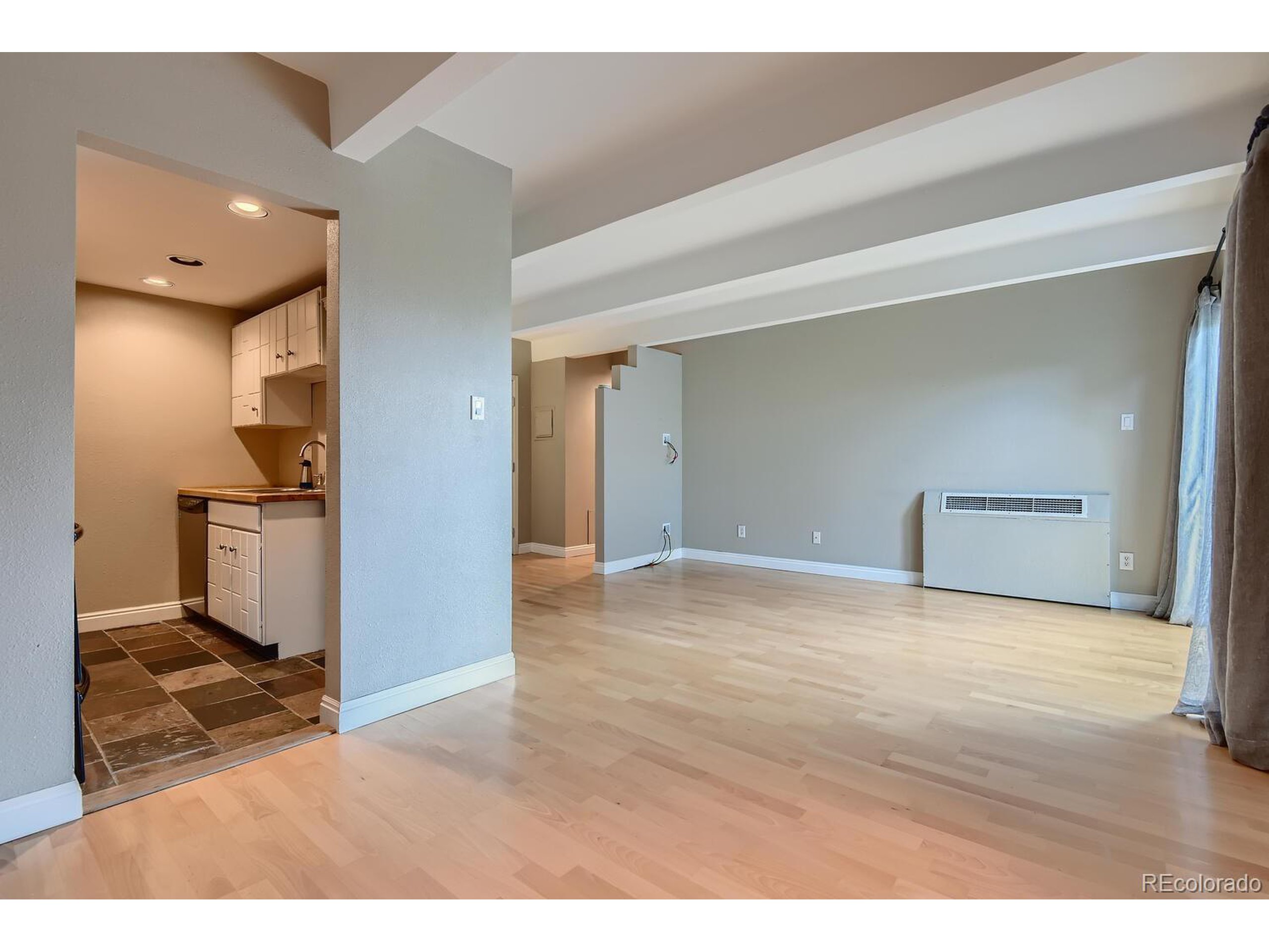 1175 Vine St Unit: 504