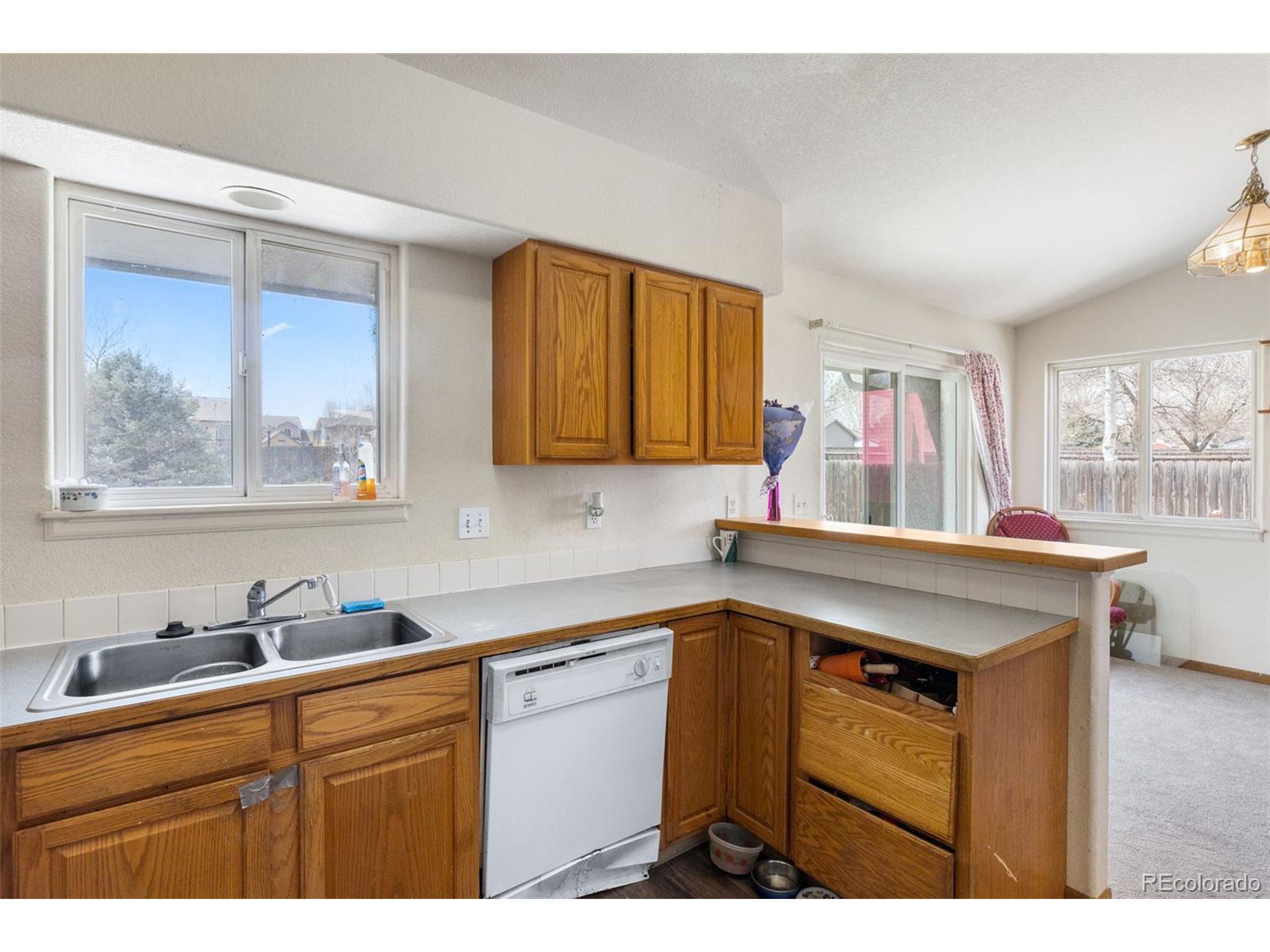 144 Falcon Cir