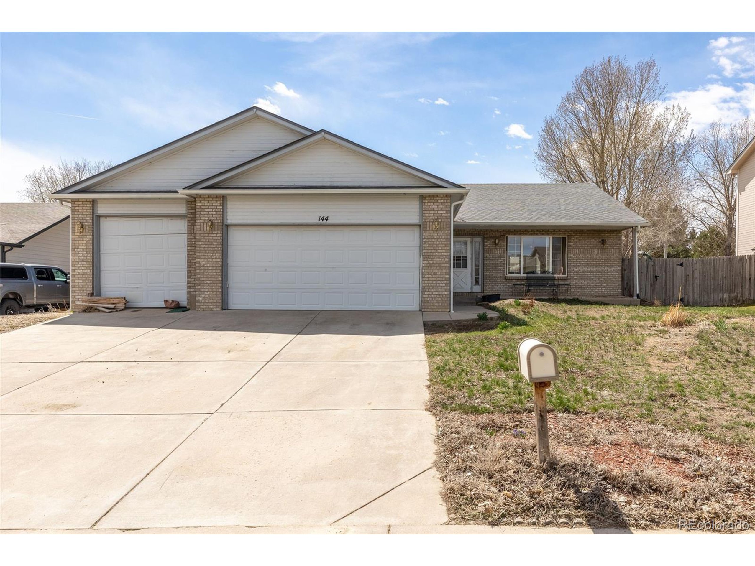 144 Falcon Cir