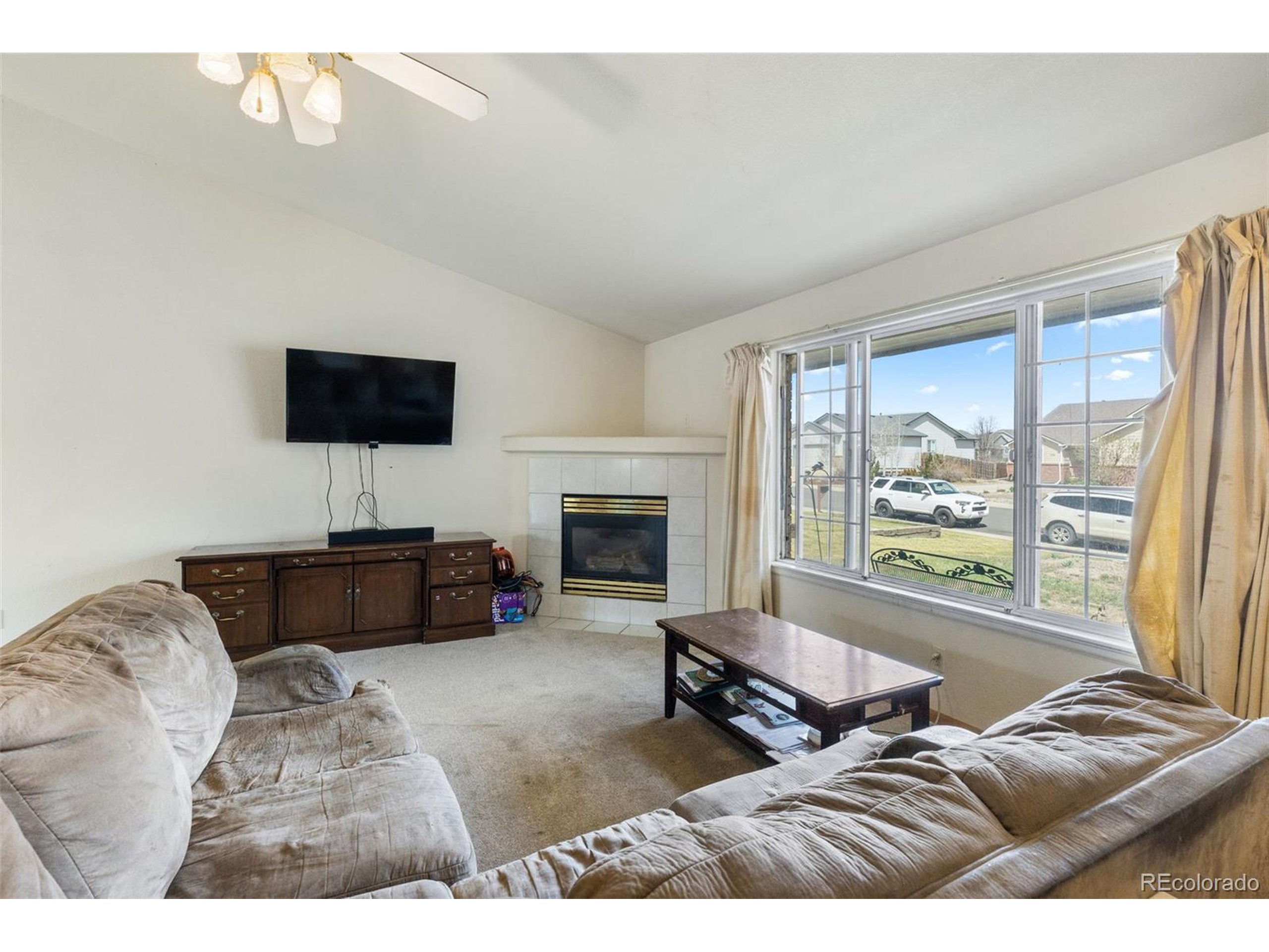 144 Falcon Cir