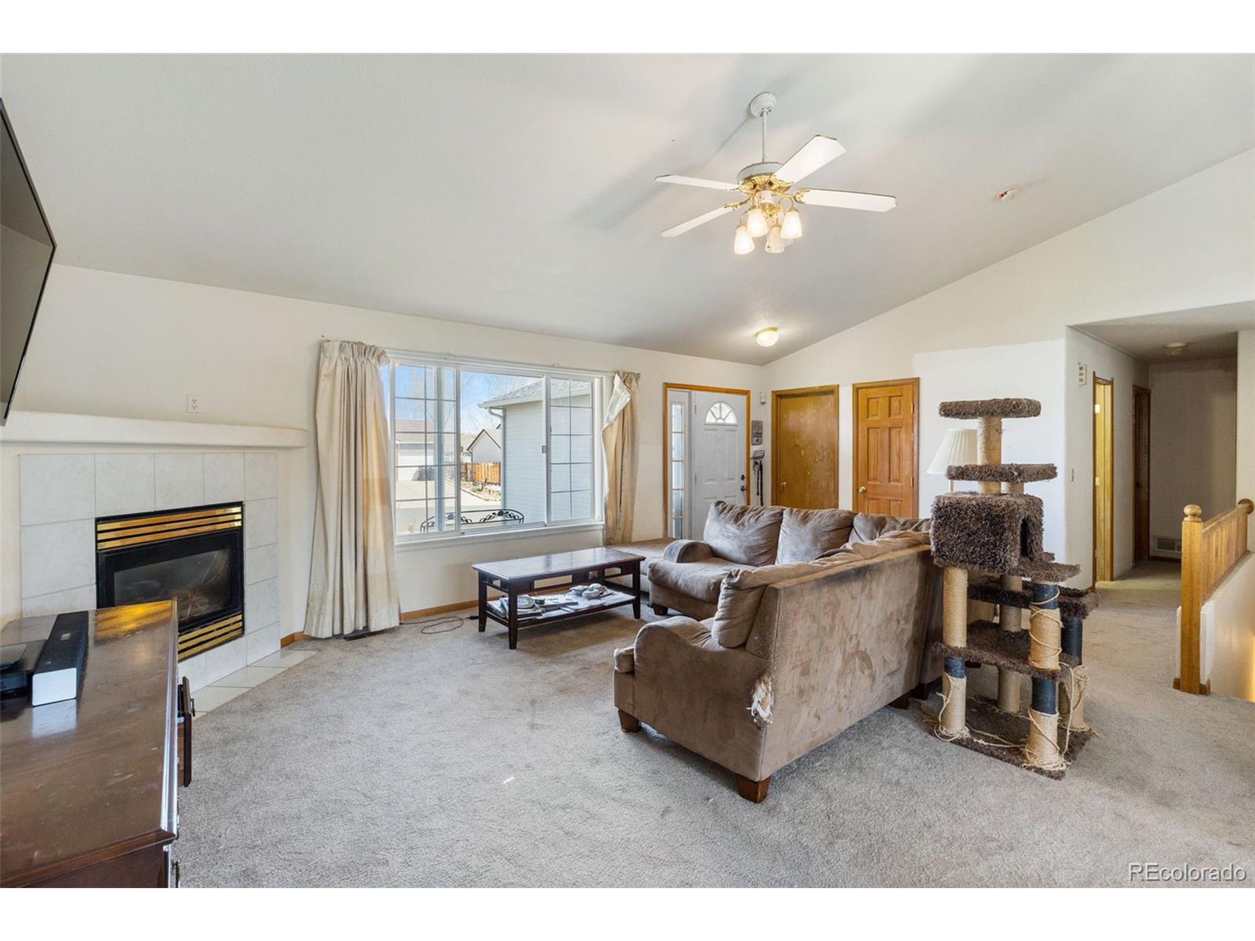 144 Falcon Cir