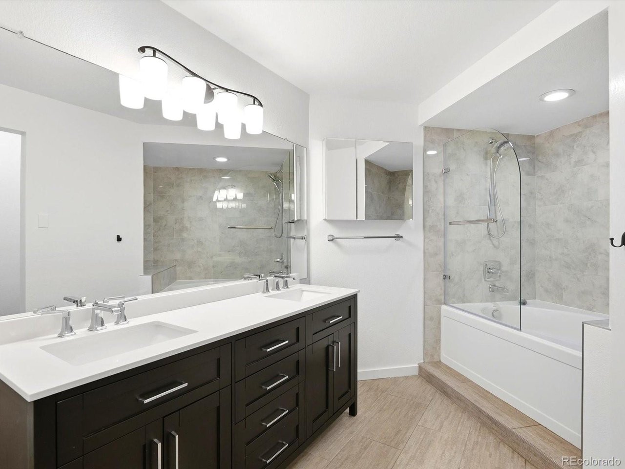315 Arapahoe Ave 202