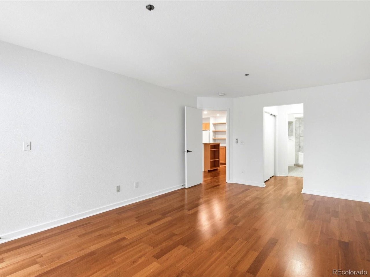 315 Arapahoe Ave 202