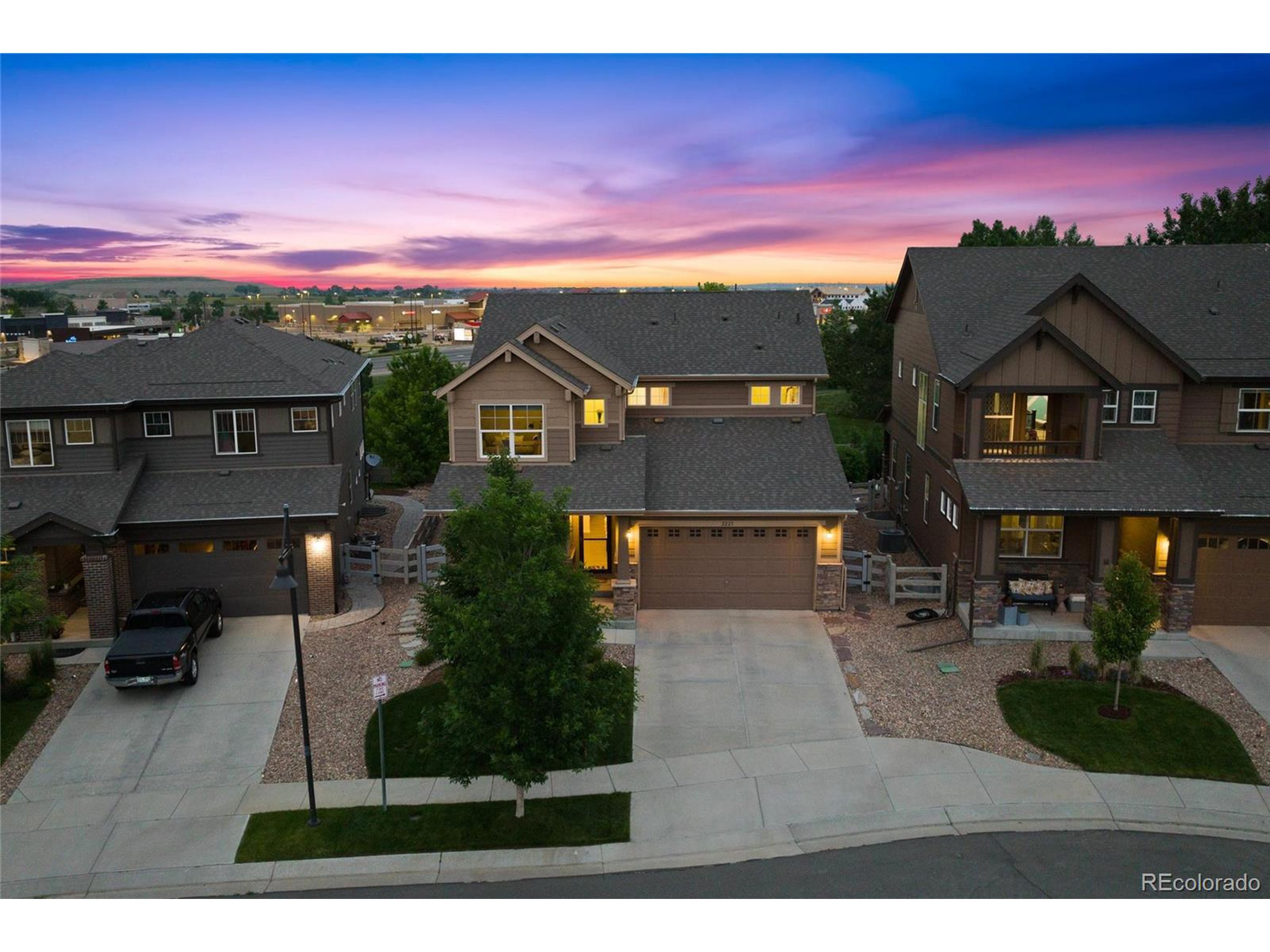 2225 Prospect Ln