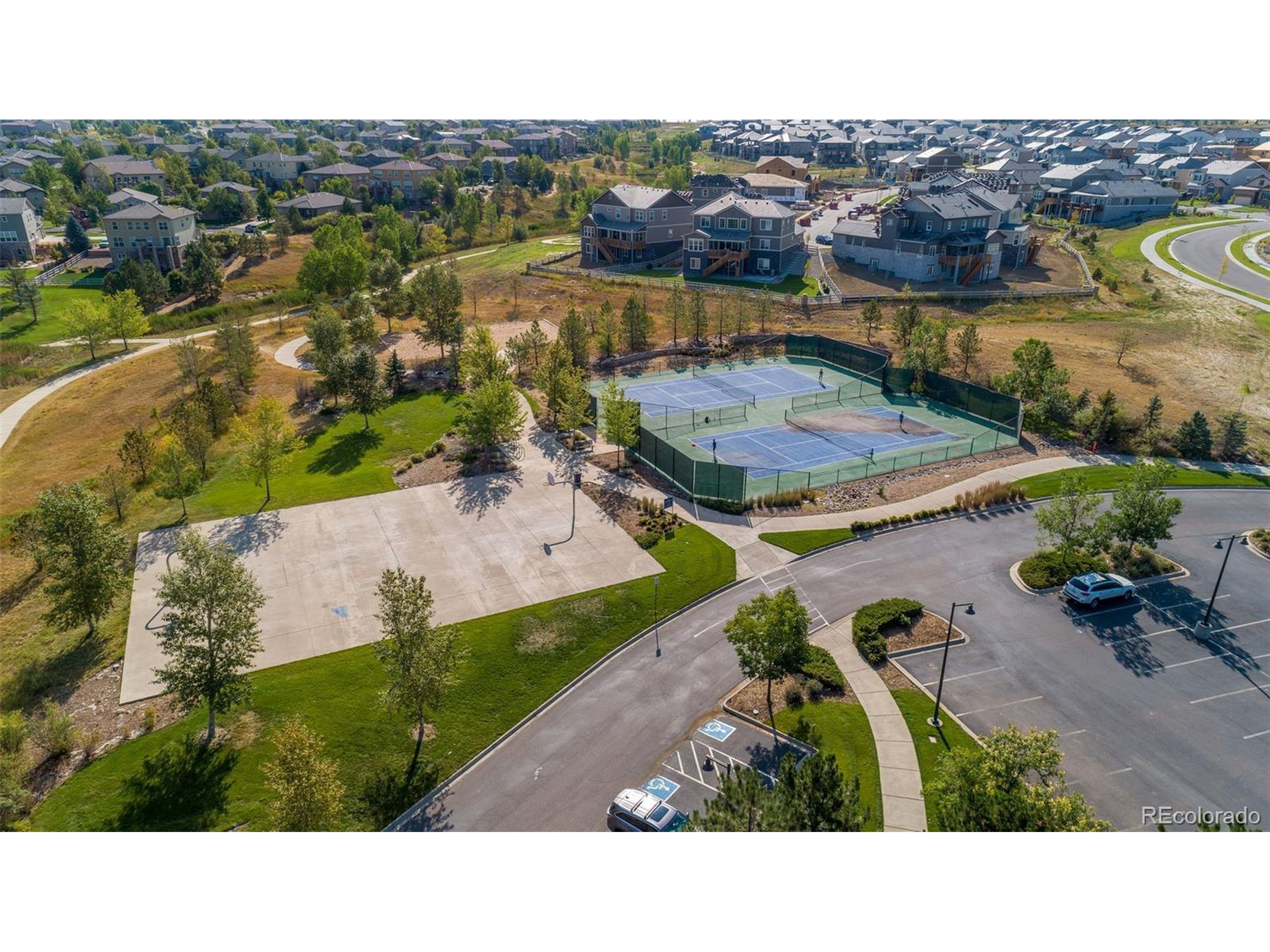 2225 Prospect Ln