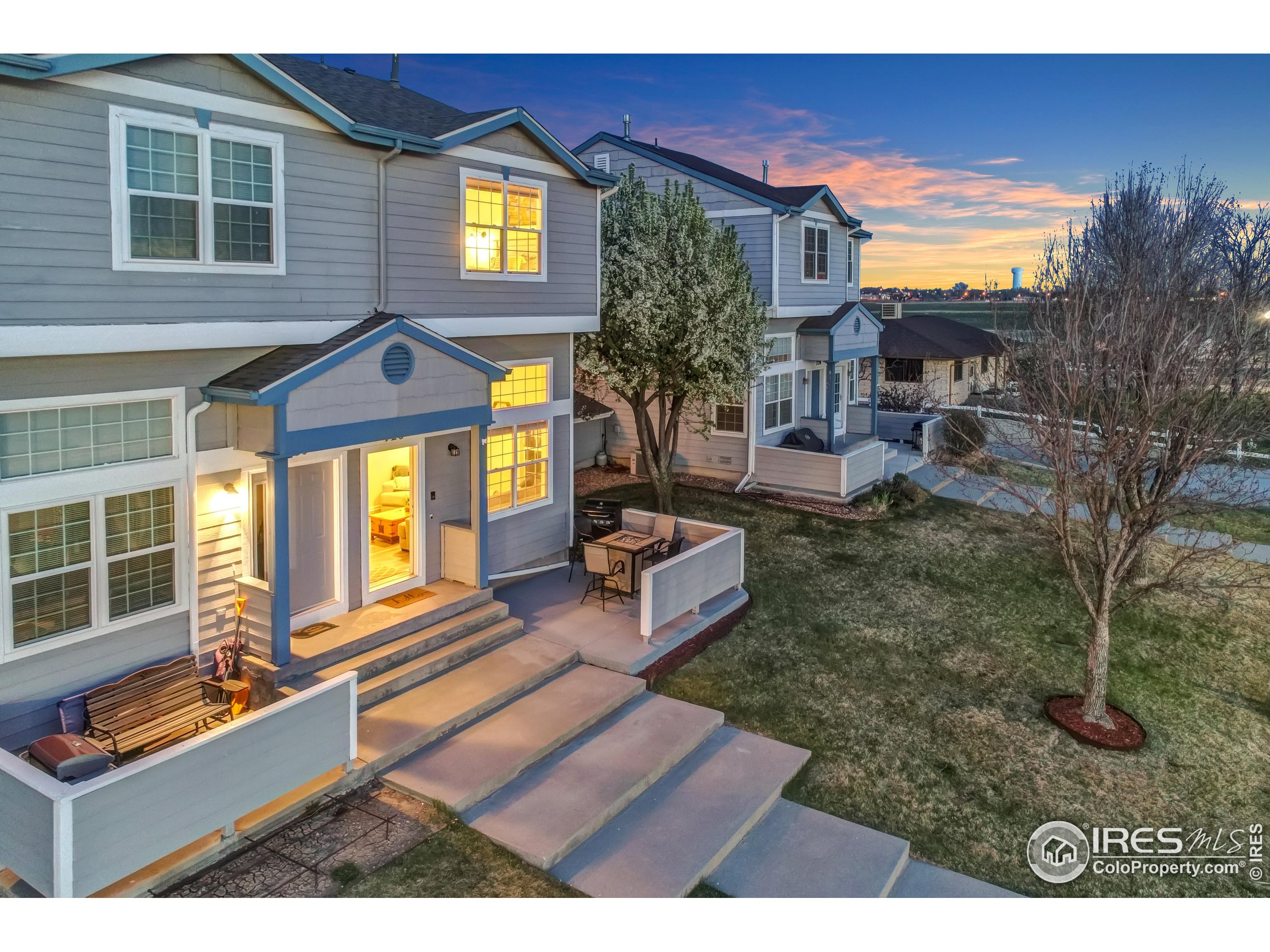 720 MAIN ST