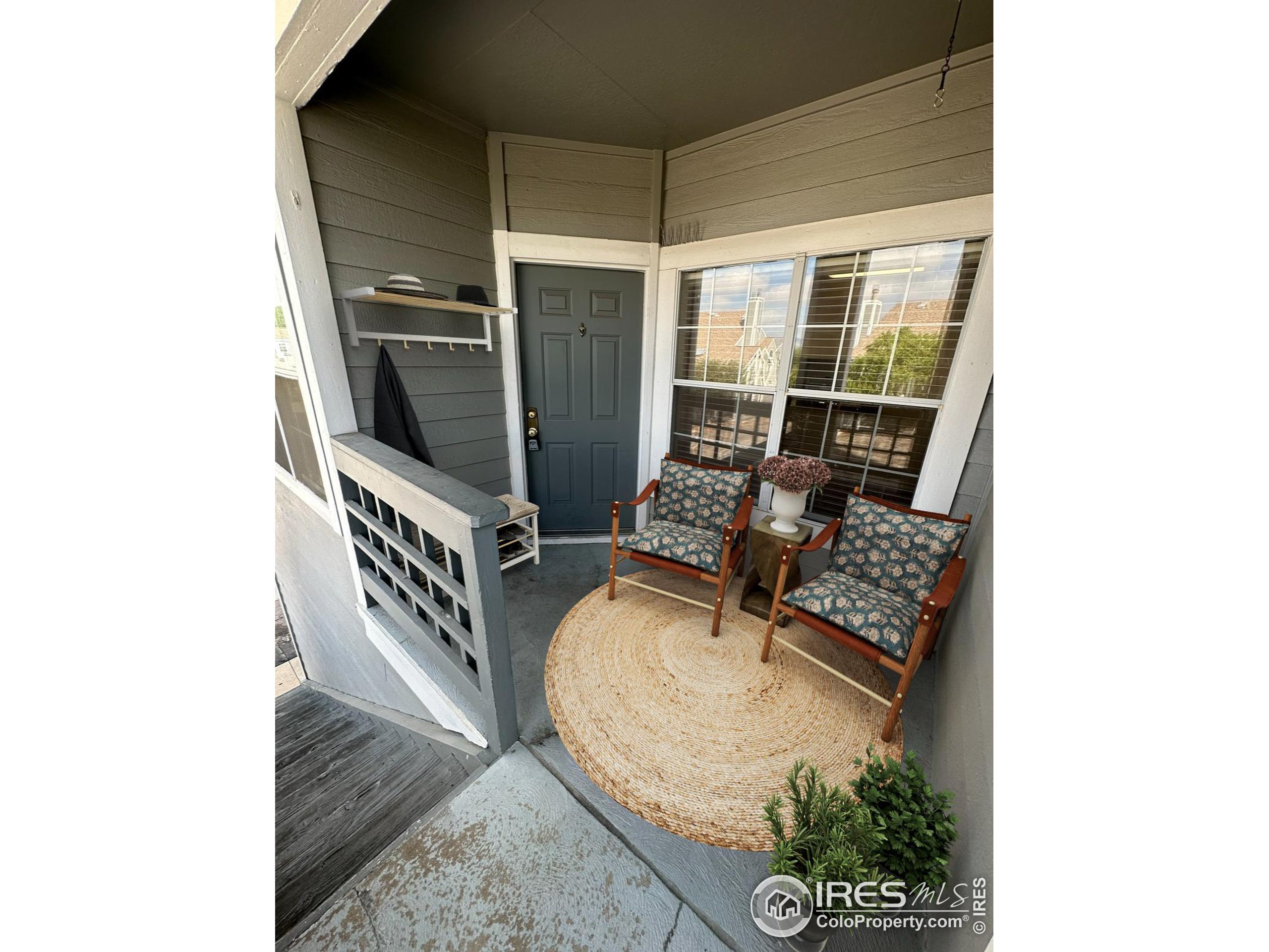 7461 Singing Hills Dr