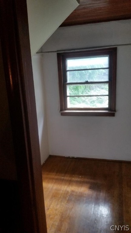 413 TOMPKINS Street