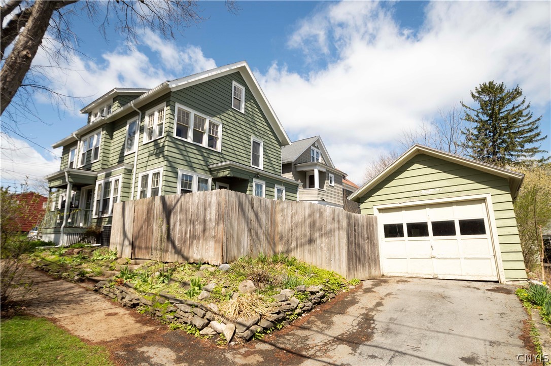 323 burnet park Drive