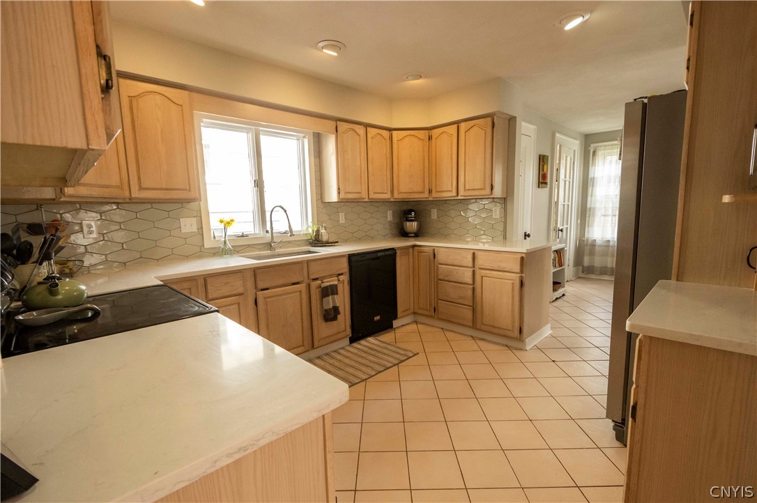 323 burnet park Drive