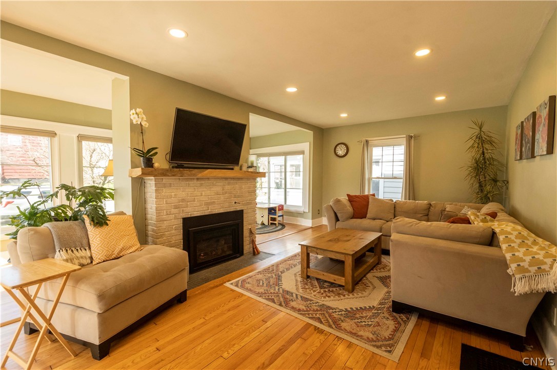 323 burnet park Drive