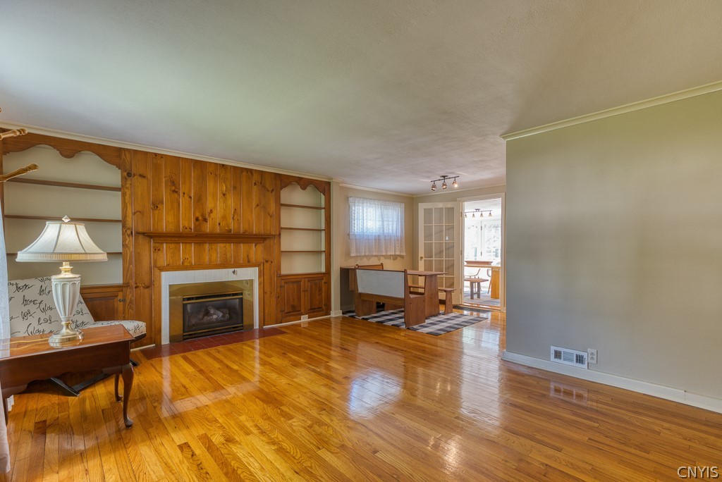 313 Bronson Road