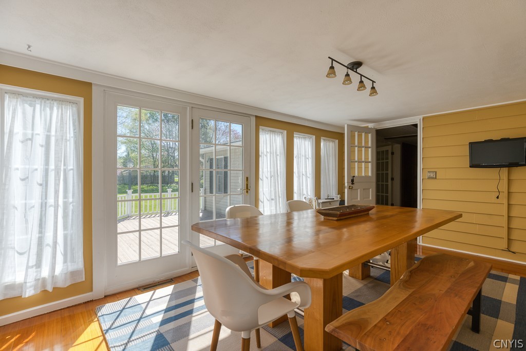 313 Bronson Road