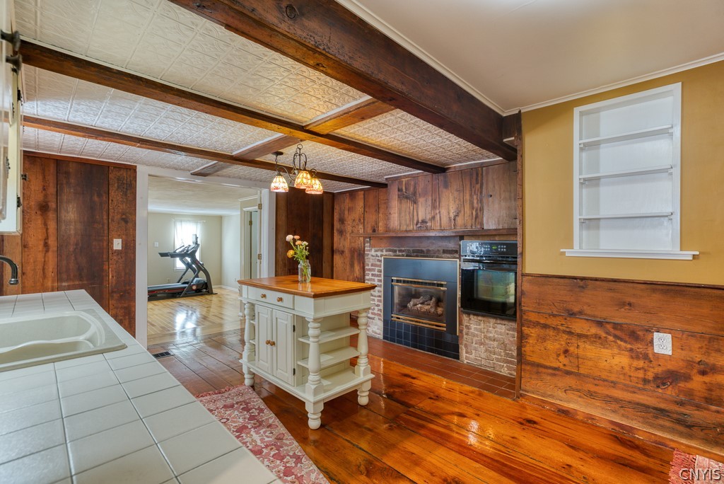 313 Bronson Road