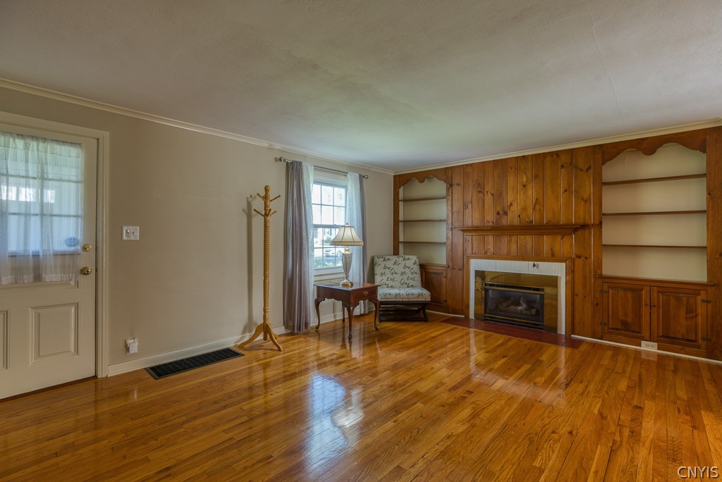 313 Bronson Road