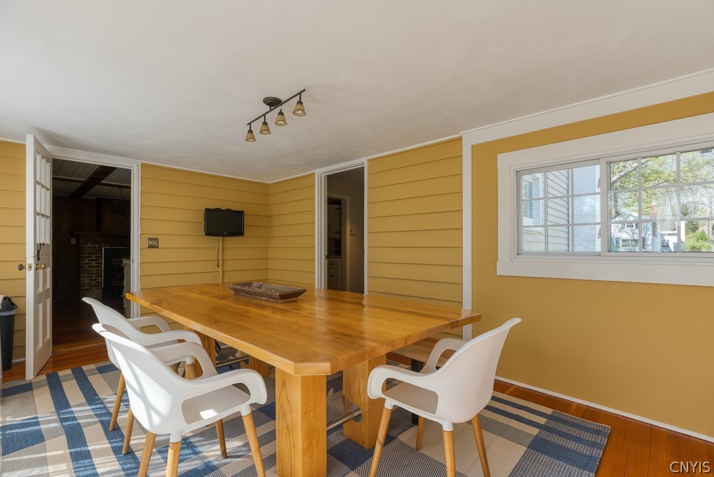 313 Bronson Road