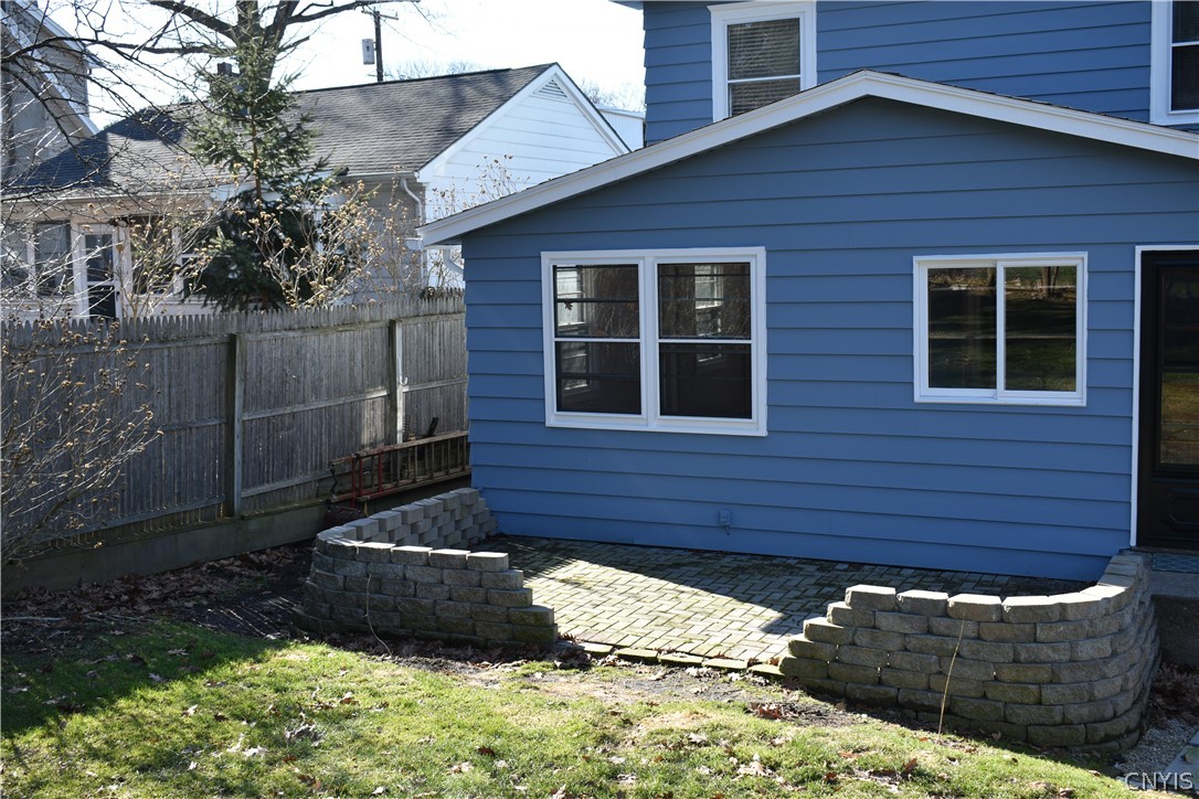 405 Montrose Avenue