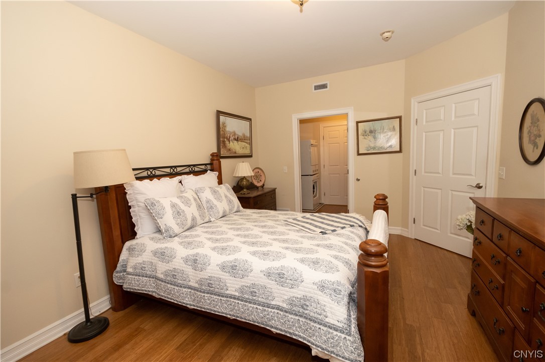 28 MAPLE Street Unit: 101