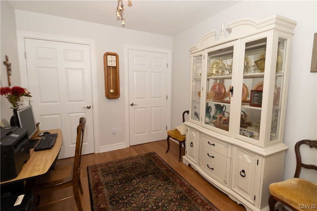 28 MAPLE Street Unit: 101