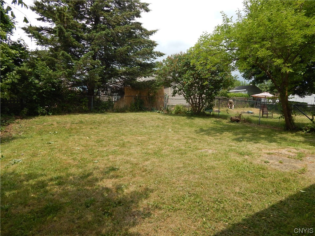 147 ASHDALE Avenue