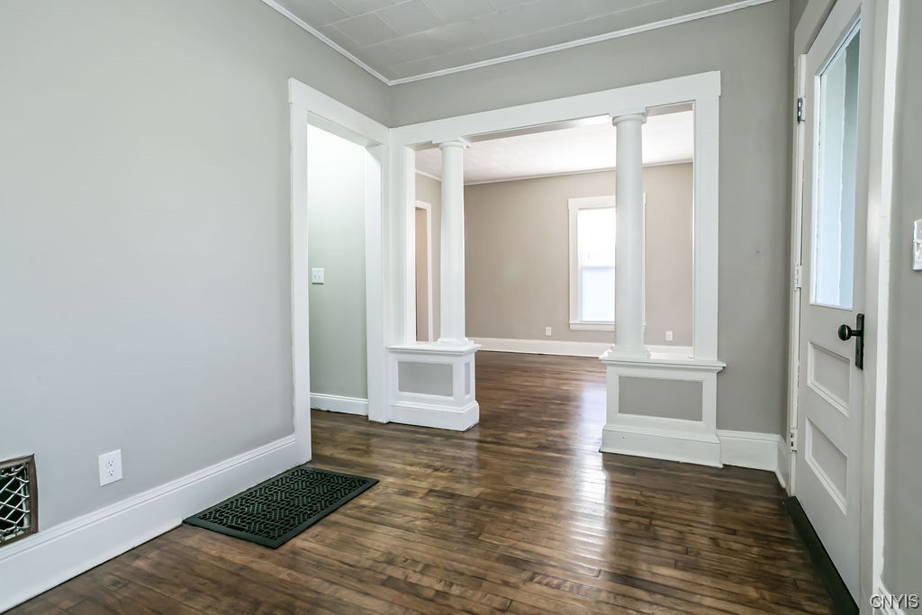 553 Tompkins Street