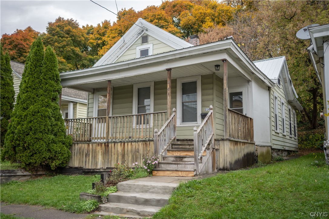 214 CARBON Street