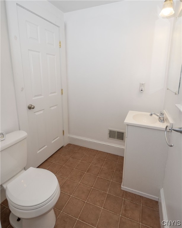 214 CARBON Street