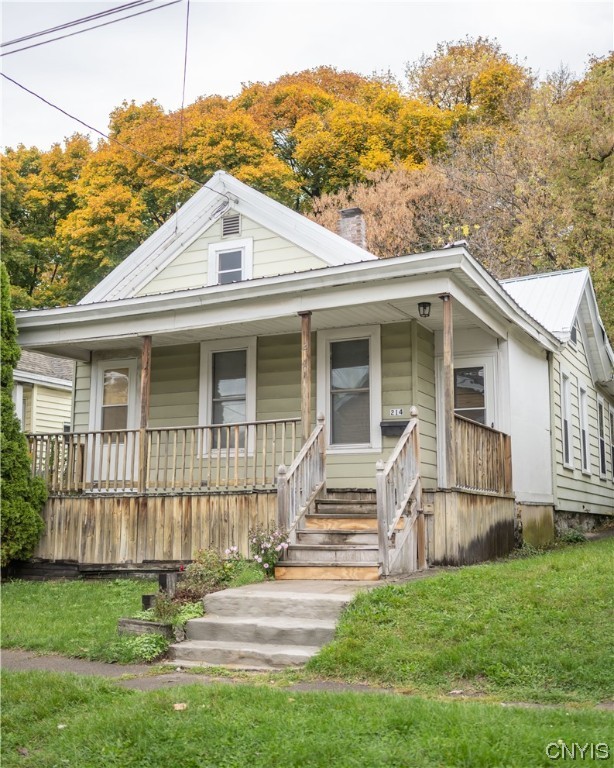 214 CARBON Street