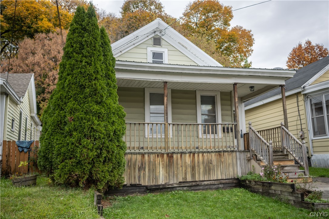 214 CARBON Street