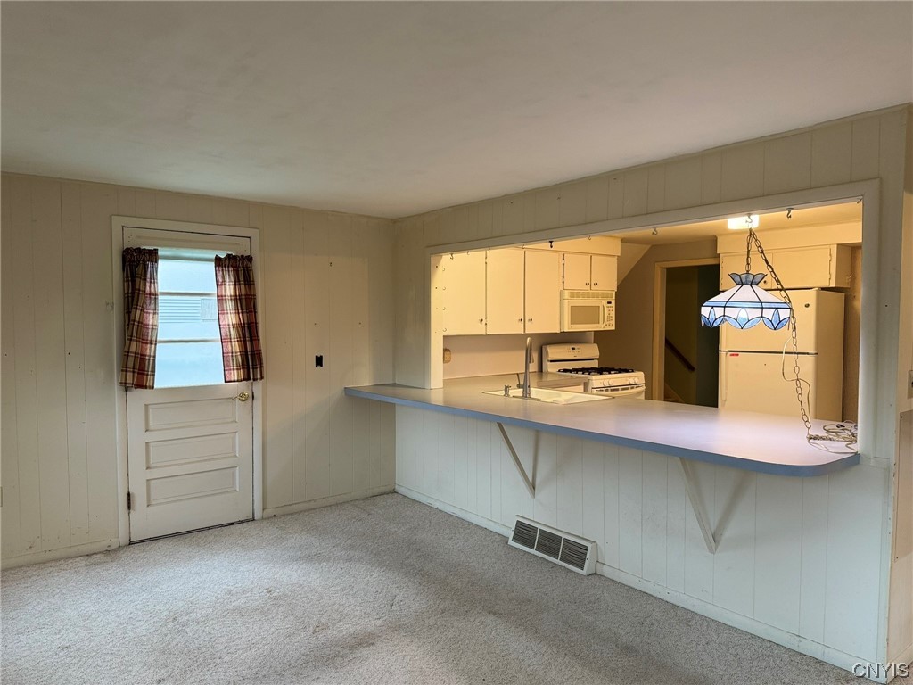 3 Devon Place