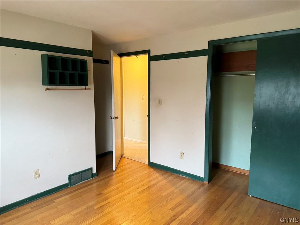 3 Devon Place