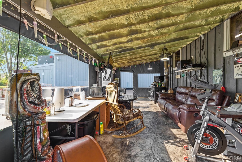 8984/8998 Brewerton Road