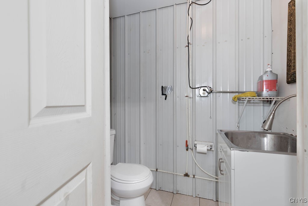 8984/8998 Brewerton Road