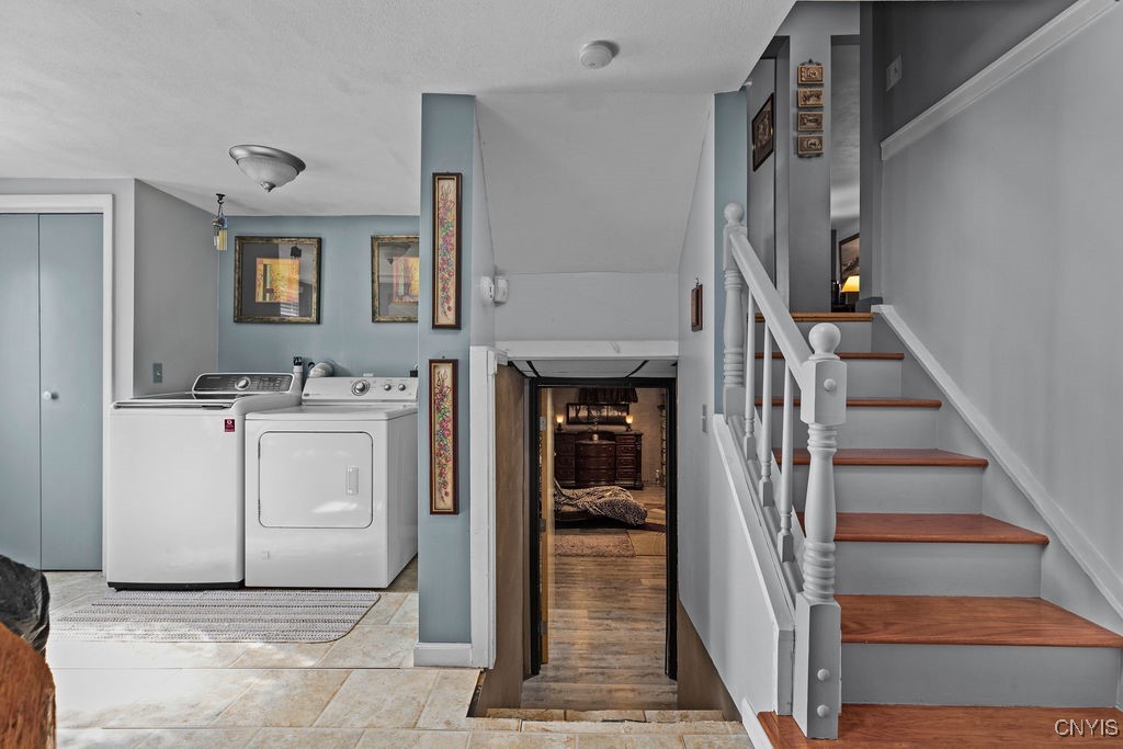 8984/8998 Brewerton Road