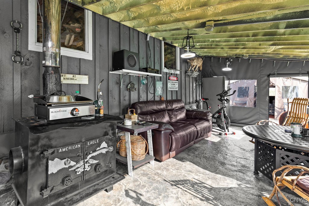 8984/8998 Brewerton Road