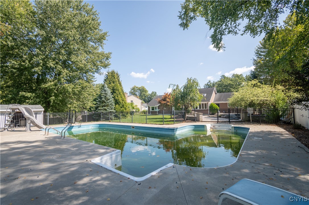 7411 Eastgate Circle