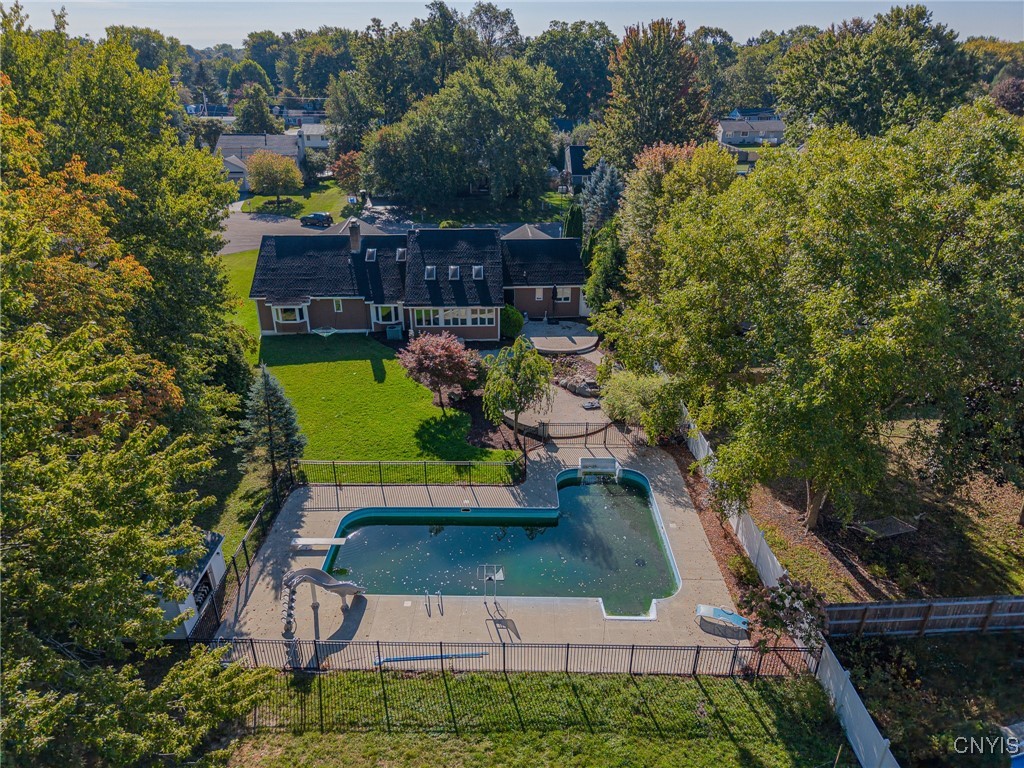 7411 Eastgate Circle