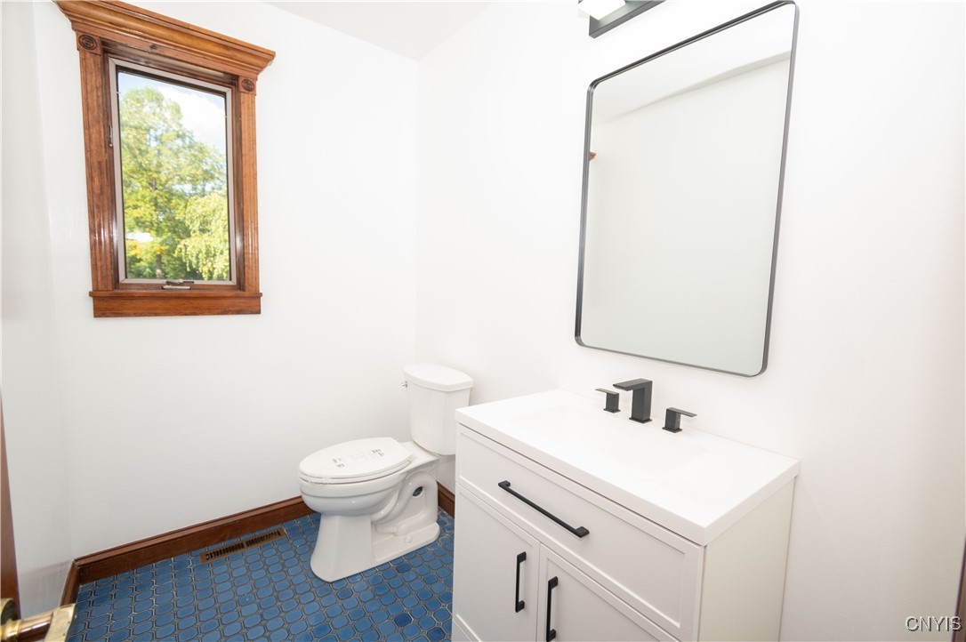 7411 Eastgate Circle