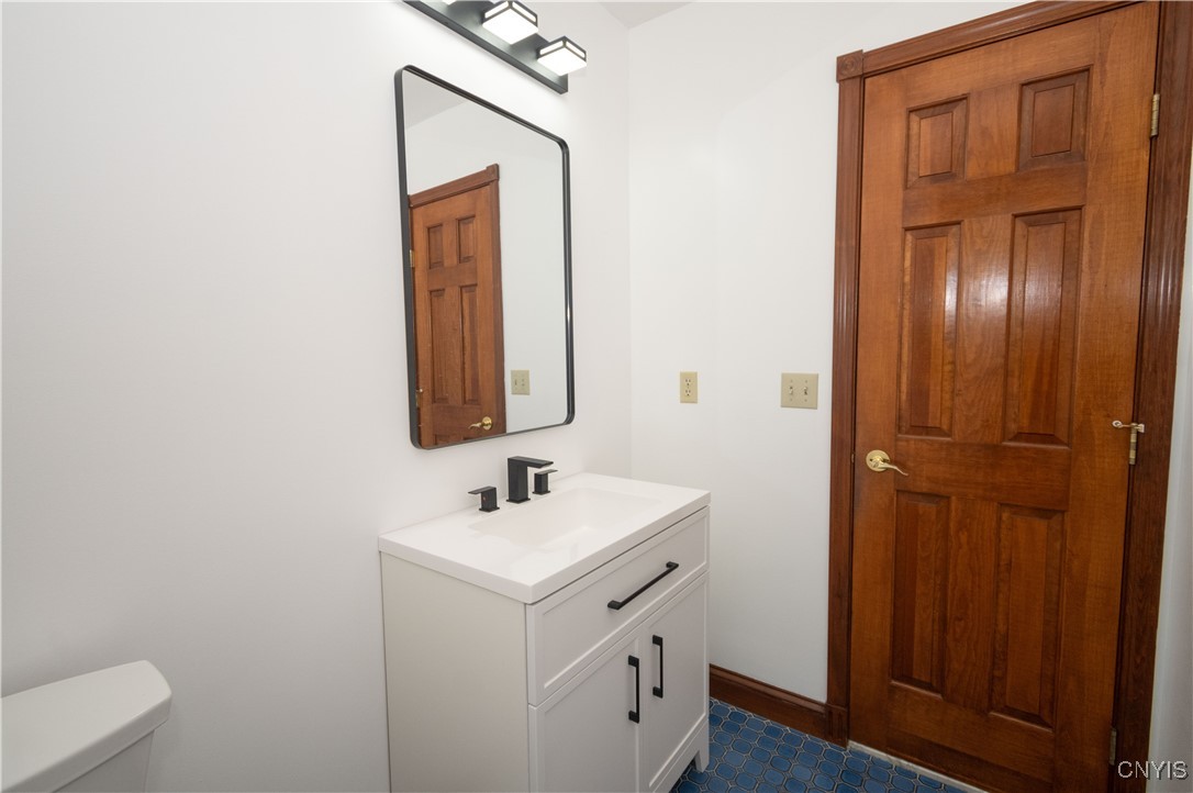 7411 Eastgate Circle