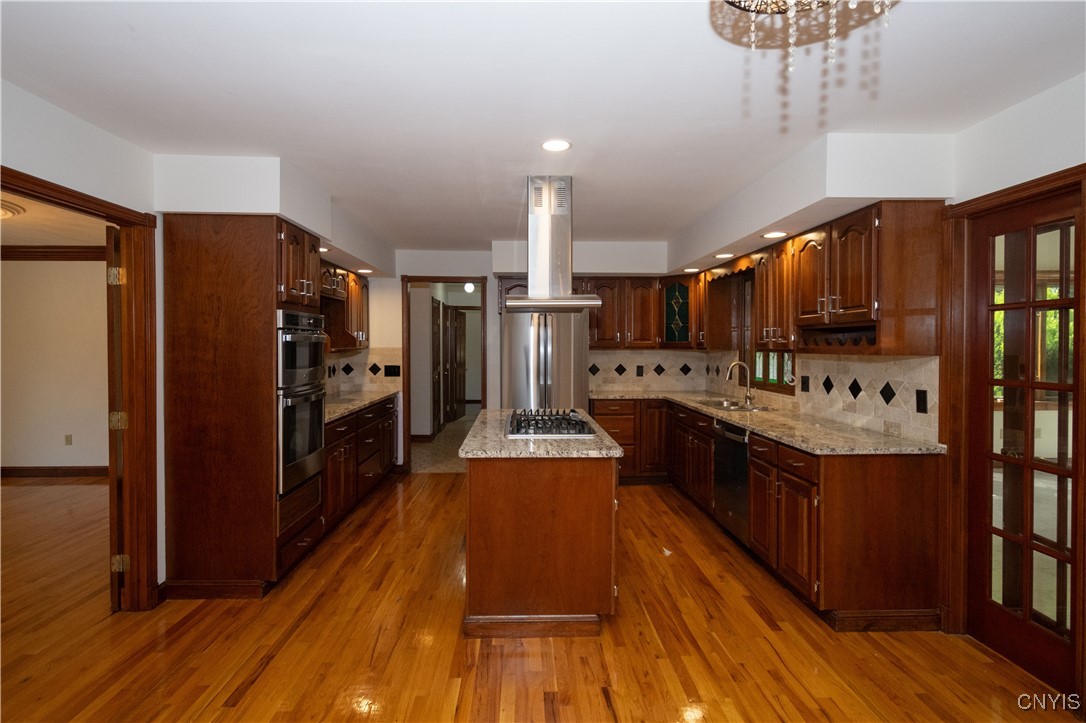 7411 Eastgate Circle