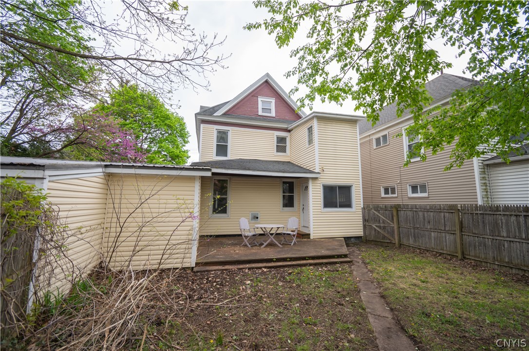 207 South AVERY Avenue