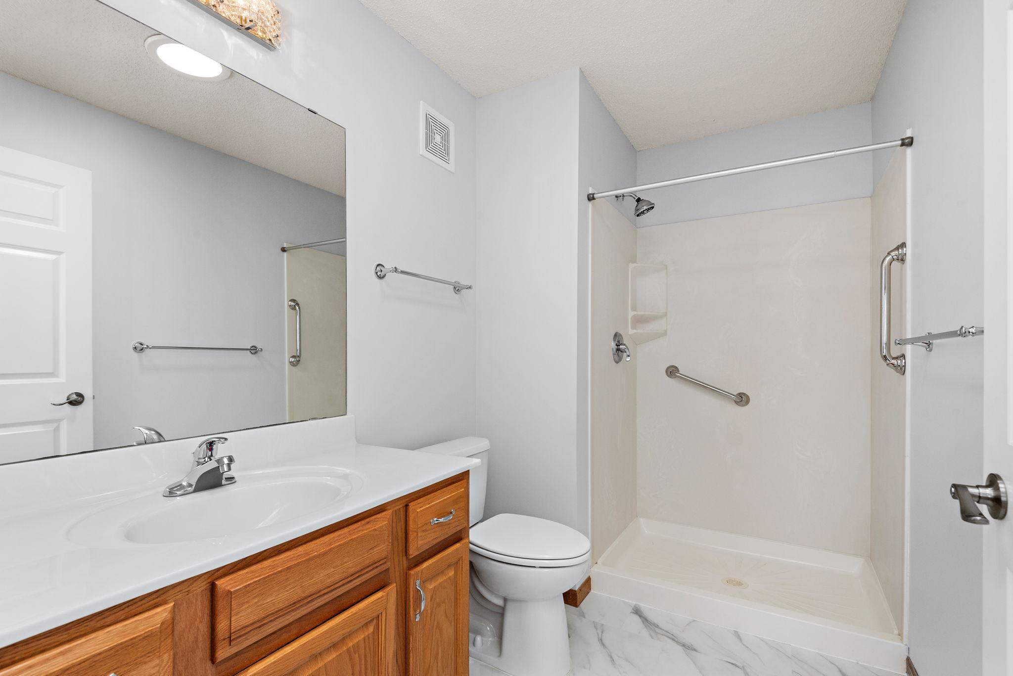 7917 Prairie Creek Lane NE