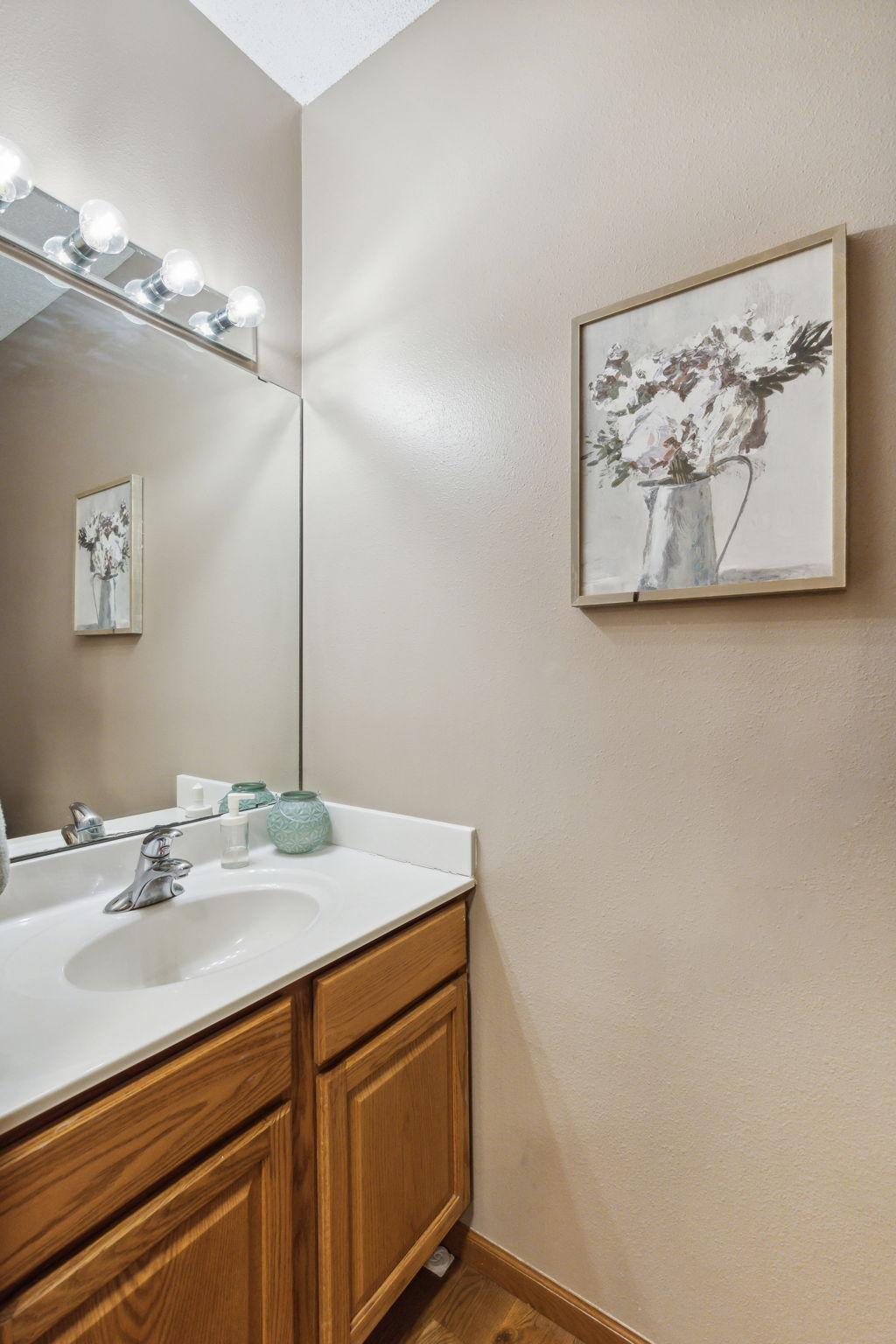 13832 Hyacinth Drive