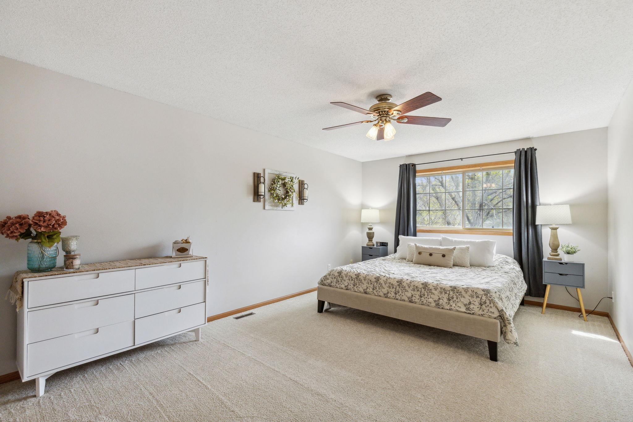 13832 Hyacinth Drive