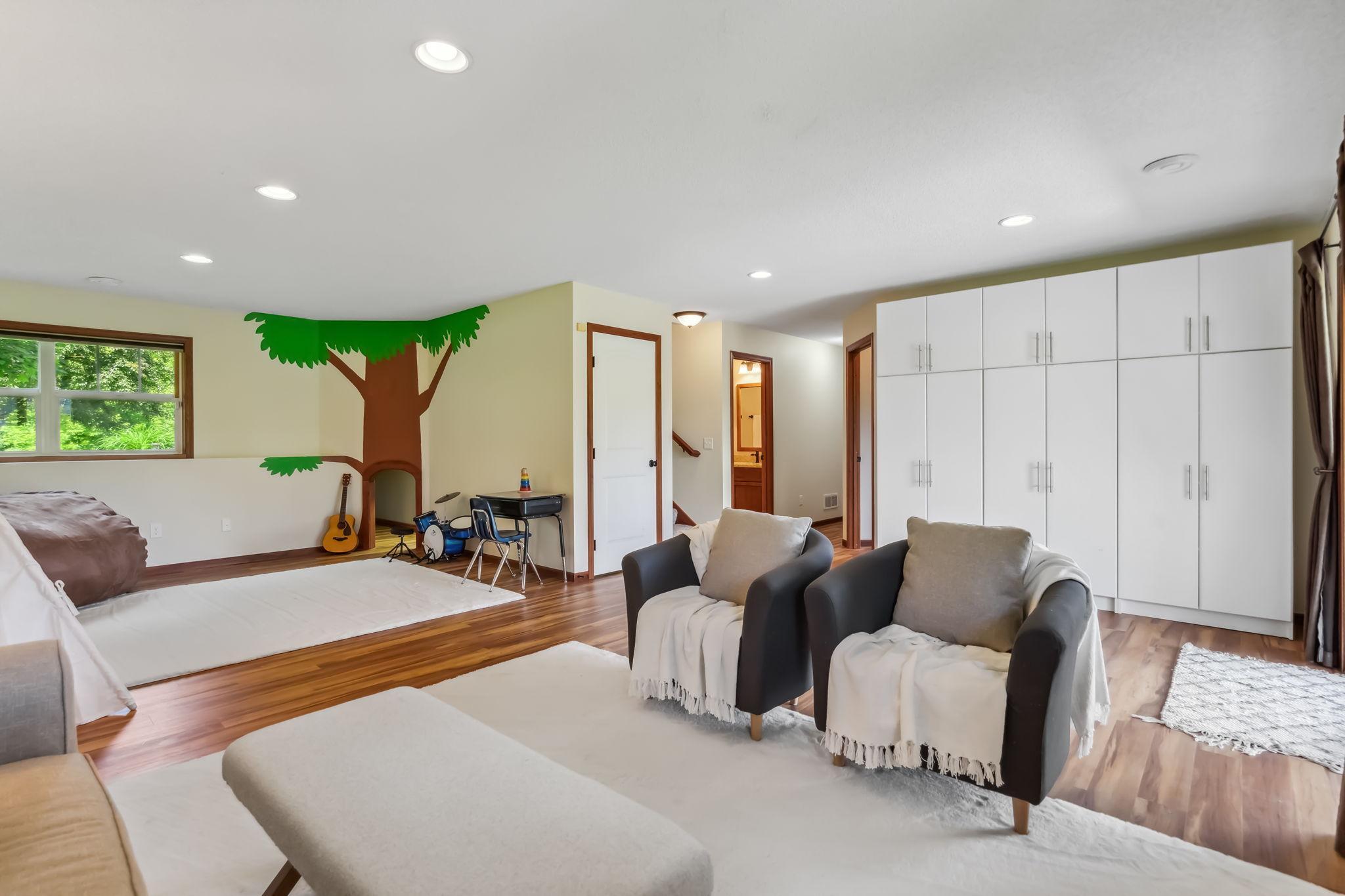 2062 120th Avenue NE