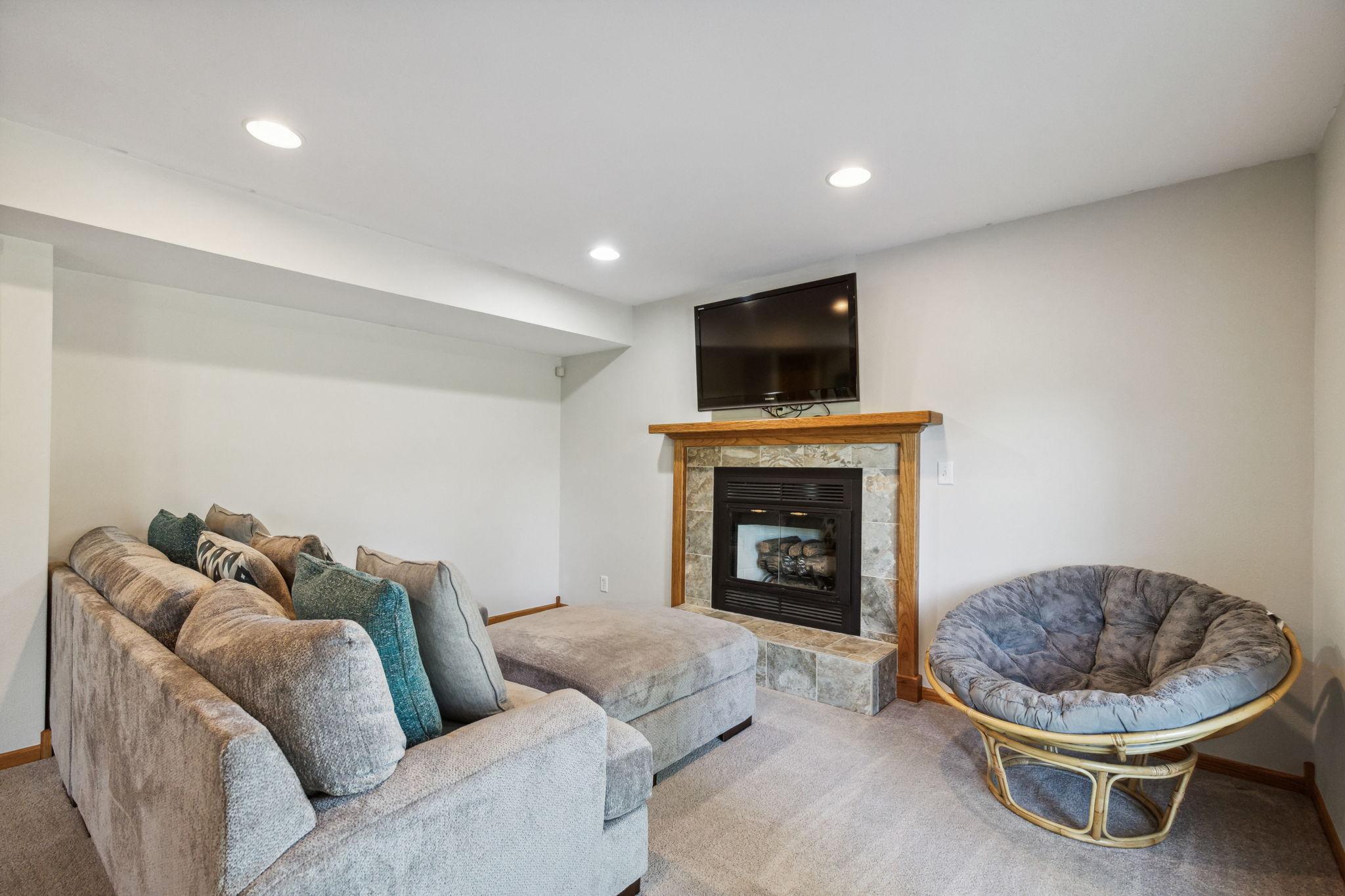 17015 Quay Street NW