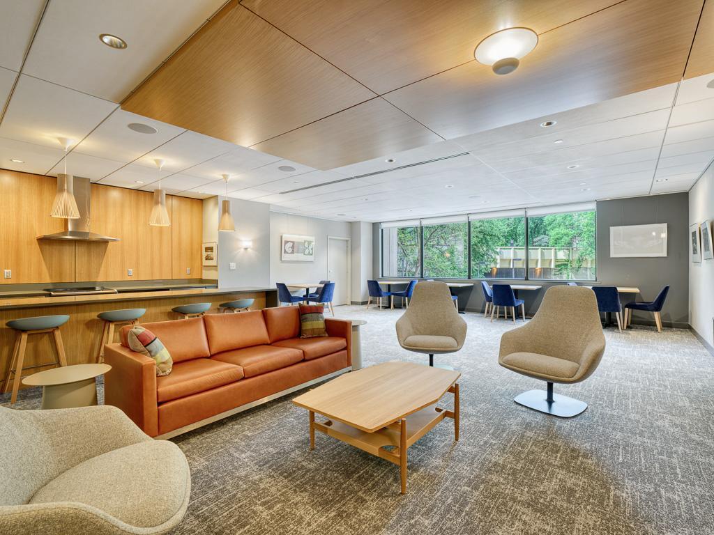 1225 Lasalle Avenue Unit: 1201